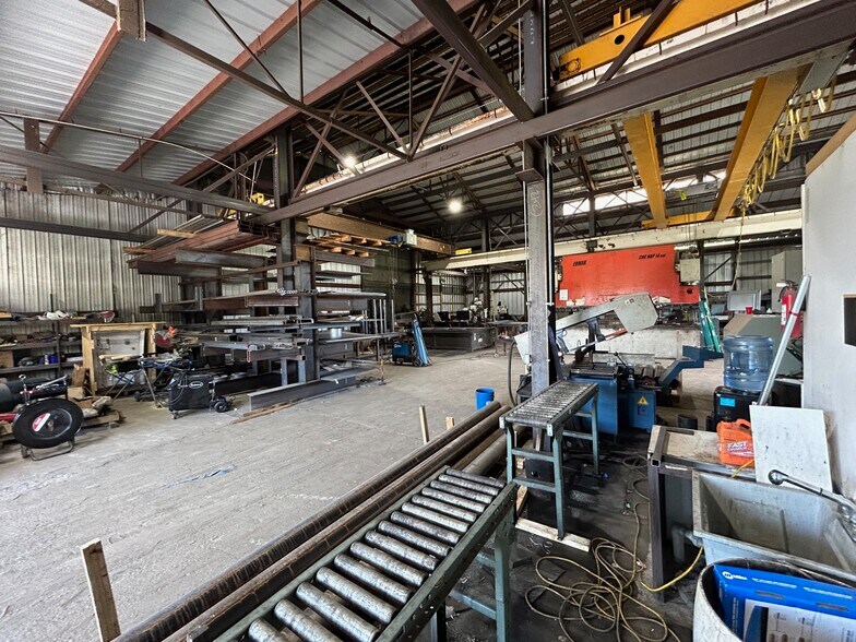More Photos Of 5701 W Ponkan Rd, Zellwood Warehouse For Sale
