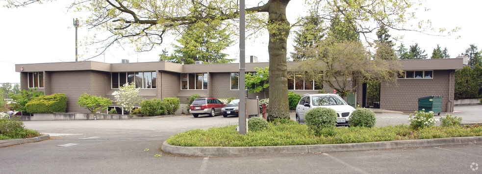 More Photos Of 17800 Talbot Rd S, Renton Medical For Lease