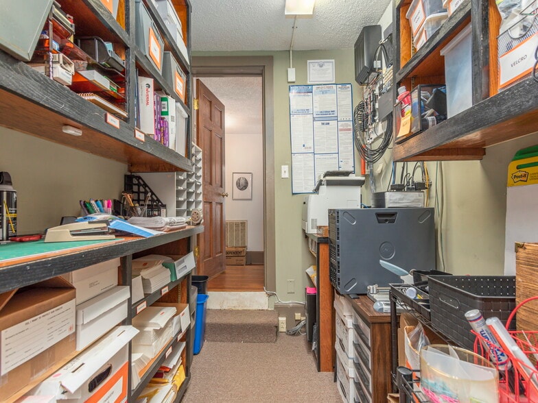 More Photos Of 93 Church St, Asheville Office For Lease