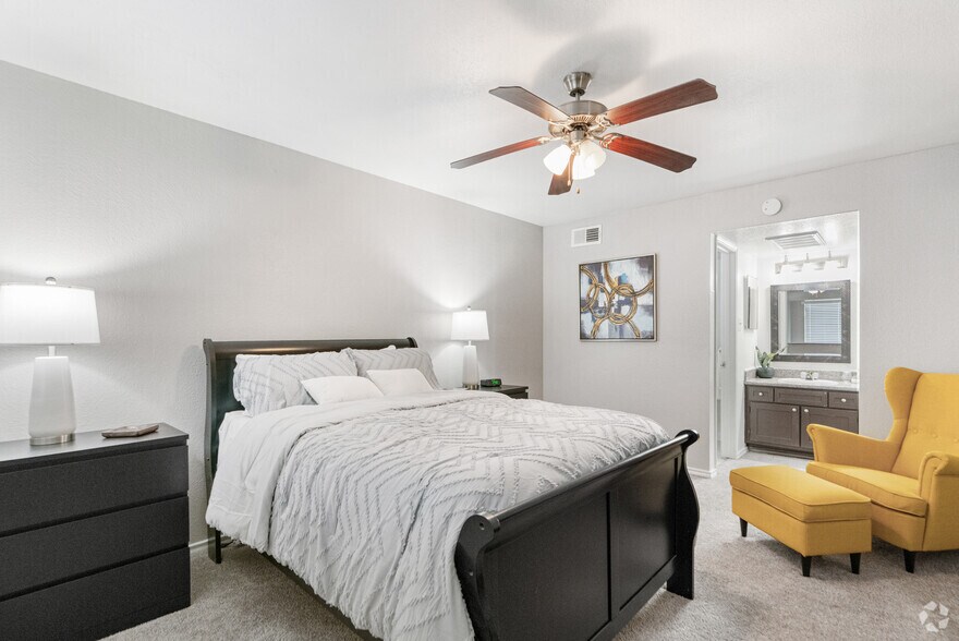 More Photos Of 8600 S Course Dr, Houston Apartments For Sale