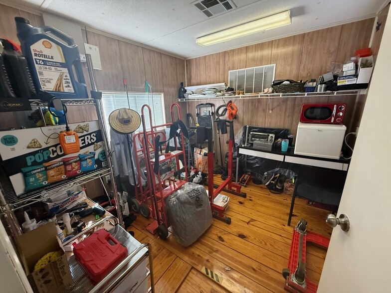 More Photos Of 1109 N Semoran Blvd, Orlando Land For Lease