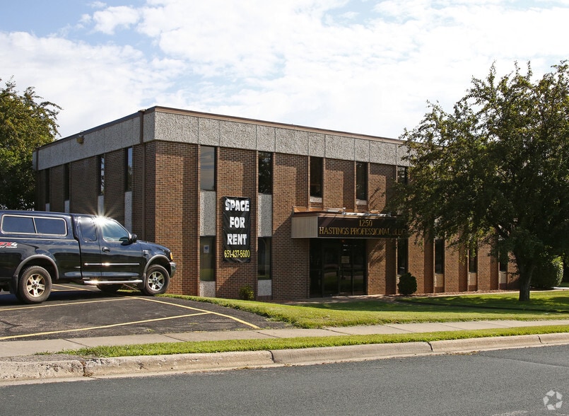 Primary Photo Of 1250 N Frontage Rd, Hastings Office For Lease