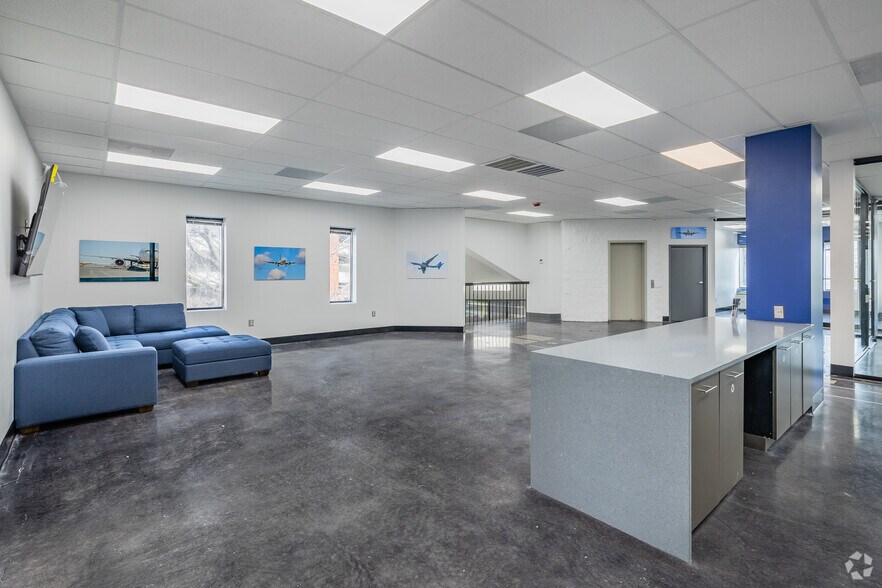 More Photos Of 3300 W Montague Ave, North Charleston Medical For Sale