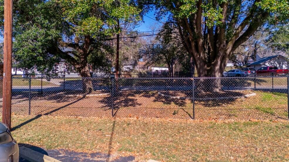 More Photos Of , Lufkin Multifamily For Sale