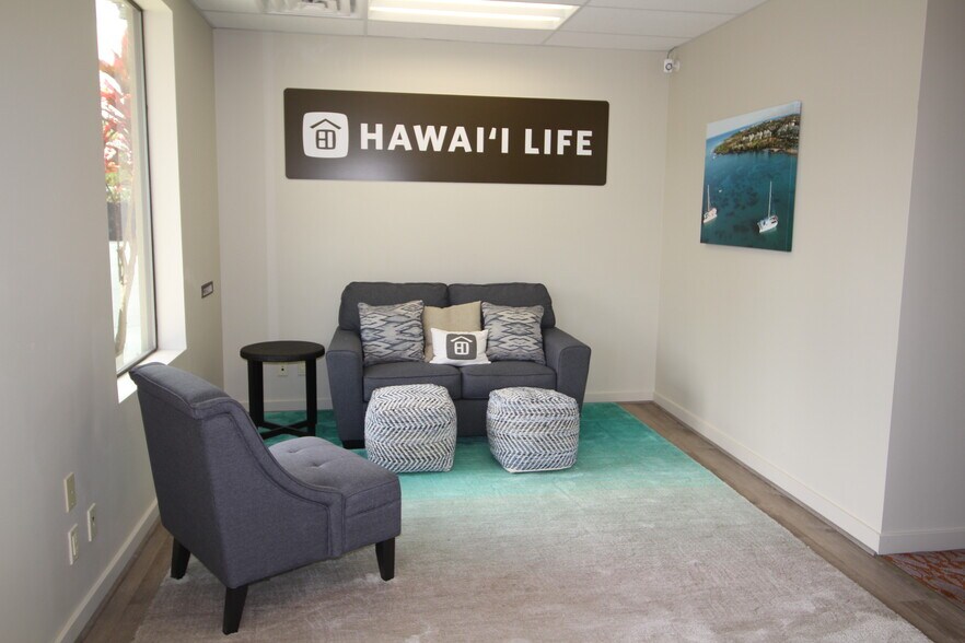 More Photos Of 75-5919 Walua Rd, Kailua Kona Office For Lease
