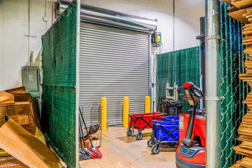 More Photos Of 601 W 20th St, Hialeah Warehouse For Sale