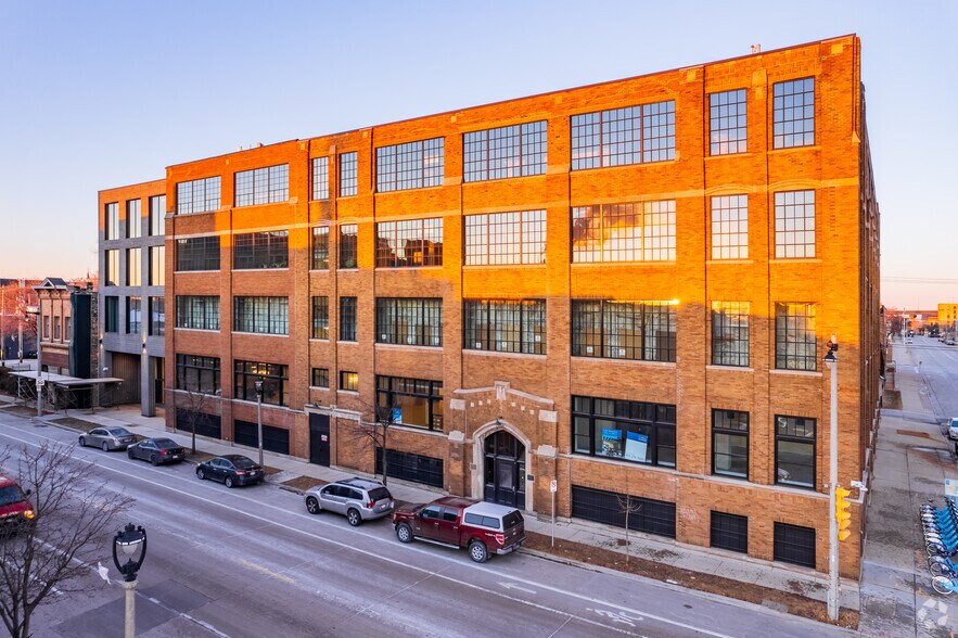 More Photos Of 507 S 2nd St, Milwaukee Office For Lease