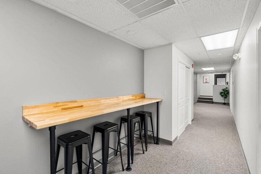 More Photos Of 19 Bridge St, Kittery Coworking Space