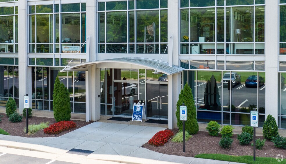 More Photos Of 4801 Glenwood Ave, Raleigh Office For Lease