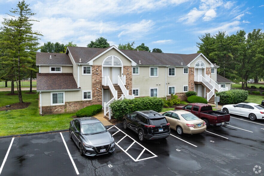 Primary Photo Of 1 Park Terrace Ln, Fairview Heights Apartments For Sale