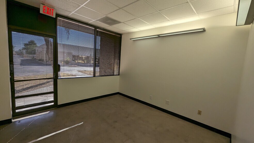 More Photos Of 637 S 48th St, Tempe Unknown For Lease