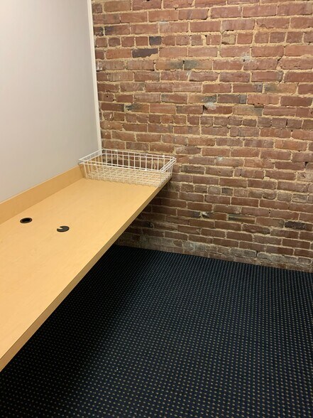 More Photos Of 45 E Main St, Chattanooga Storefront For Lease