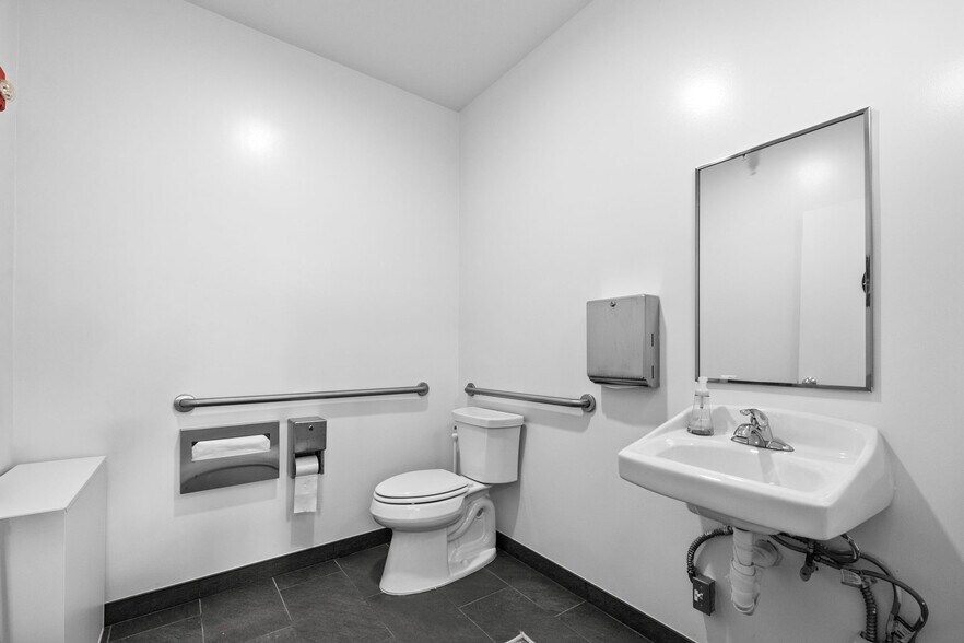 More Photos Of 50 29th St, San Francisco Apartments For Lease