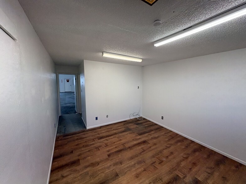 More Photos Of 5634-5636 Newland Way, Arvada Industrial For Sale