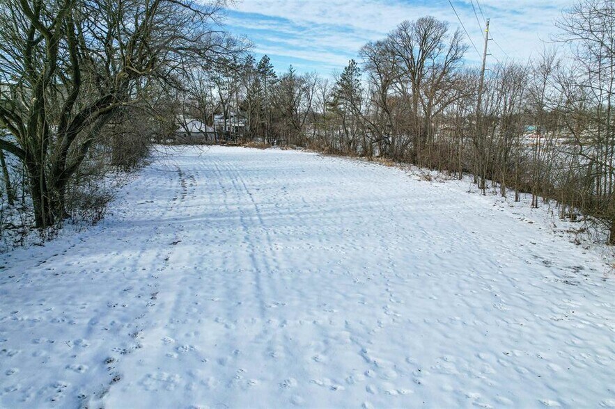 More Photos Of 604 E Wisconsin St, Sparta Industrial For Sale