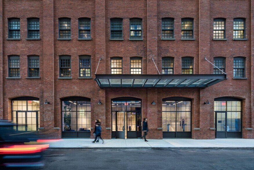More Photos Of 10 Jay St, Brooklyn Office For Lease