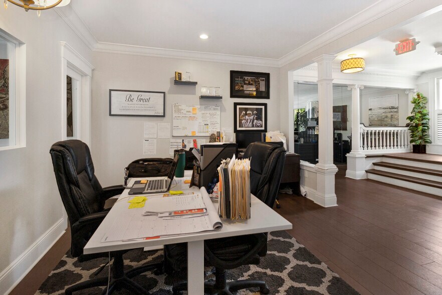 More Photos Of 326 S Hyde Park Ave, Tampa Office Residential For Sale
