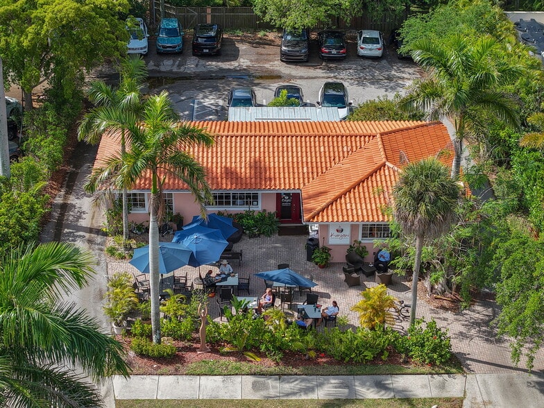 Primary Photo Of 780 Seagate Ave, Naples Freestanding For Lease