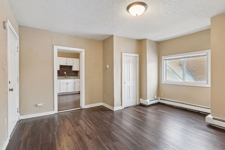 More Photos Of 953 Desoto St, Saint Paul Apartments For Sale