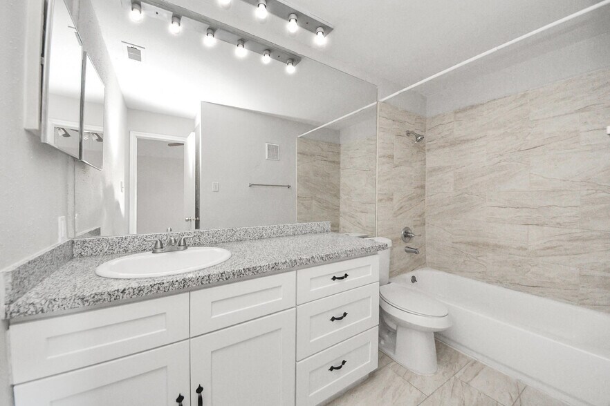 More Photos Of , Houston Multifamily For Sale