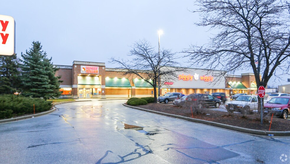 More Photos Of 123 W Oklahoma Ave, Milwaukee Unknown For Lease