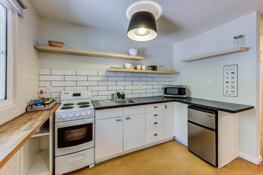 More Photos Of 821 N 3rd St, Phoenix Apartments For Sale