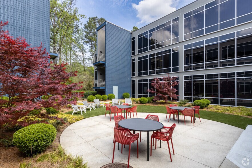 More Photos Of 6445 Powers Ferry Rd NW, Atlanta Unknown For Lease