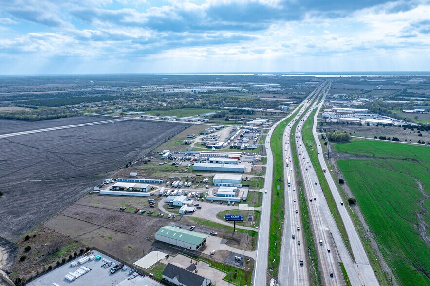 More Photos Of 4646 E Interstate 30, Rockwall Light Distribution For Sale