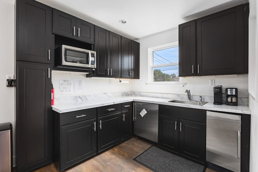 More Photos Of 4307 Gallatin Pike, Nashville Office For Sale