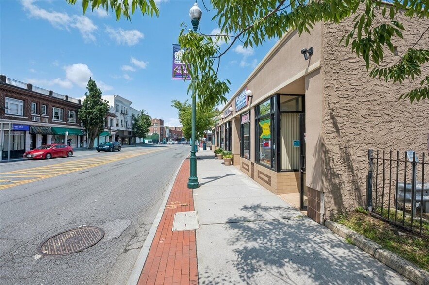 More Photos Of 343-351 North Ave, New Rochelle Storefront For Sale