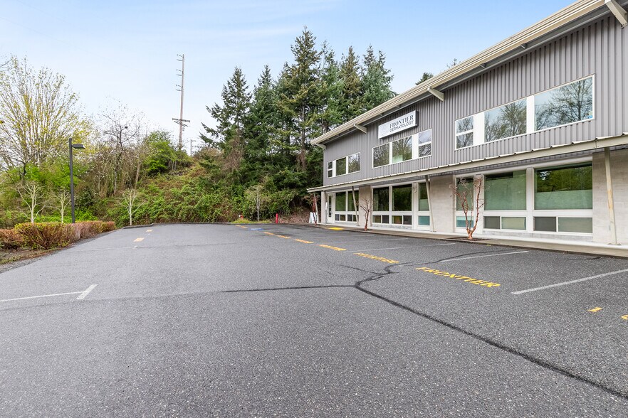 More Photos Of 905 Squalicum Way, Bellingham Flex For Sale