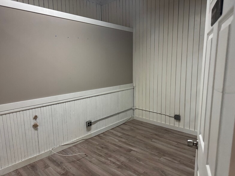 More Photos Of 650-656 Washington St, Norwood Storefront For Lease