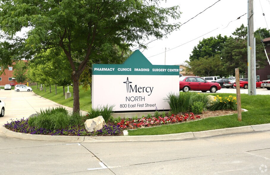 More Photos Of 800 E 1st St, Ankeny Office For Sale