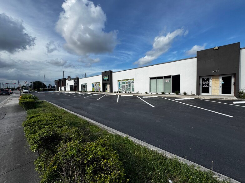 More Photos Of 5701-5731 NW 74th Ave, Miami Warehouse For Lease