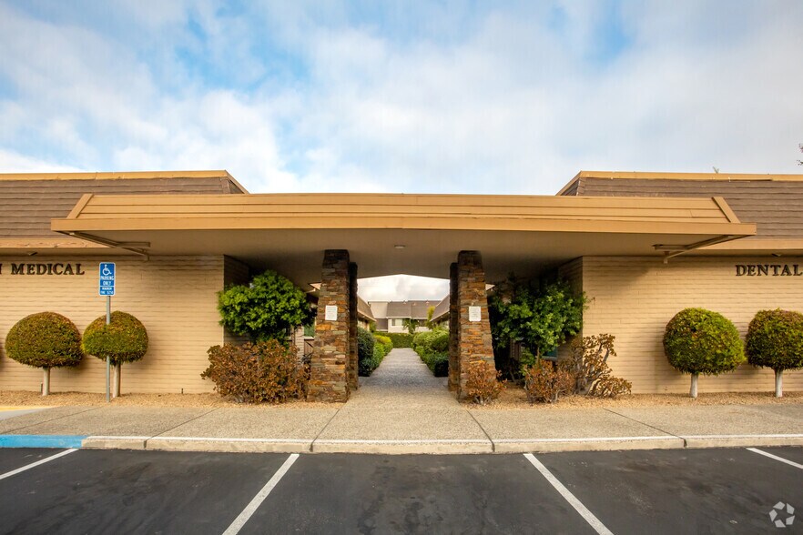 More Photos Of 6541 Crown Blvd, San Jose Medical For Lease