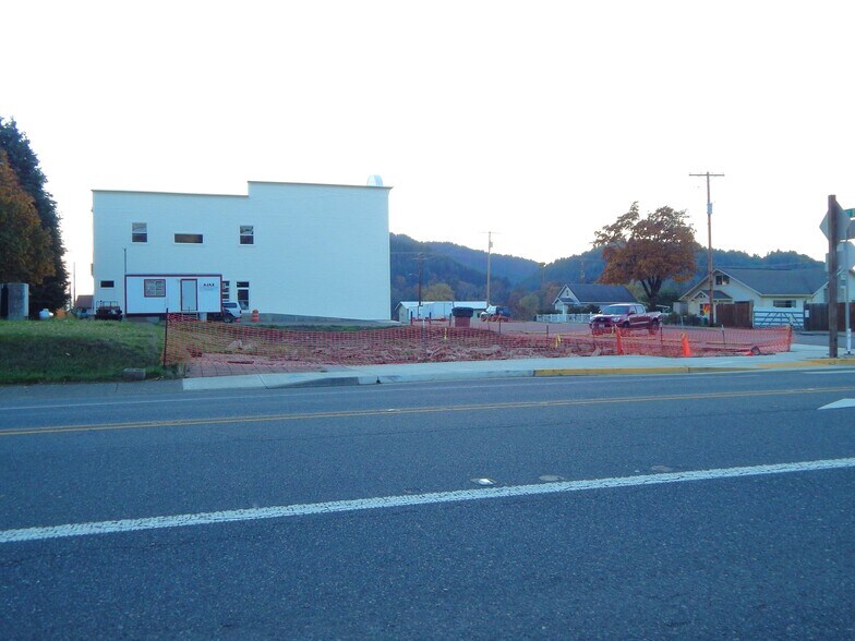 More Photos Of 14802 State Hwy OR-38, Elkton Land For Sale