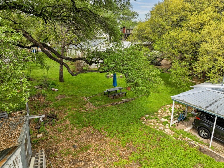 More Photos Of 302 Park Ln, Austin Land For Sale