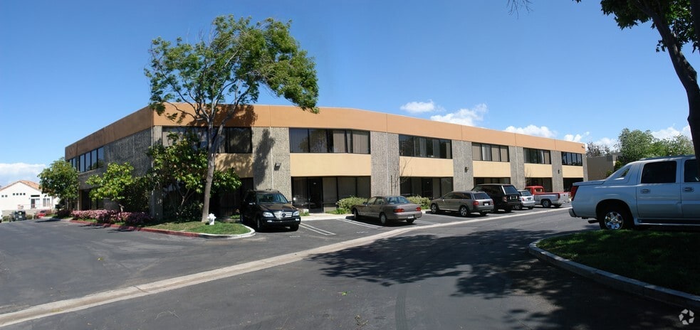 More Photos Of 1012 Brioso Dr, Costa Mesa Research And Development For Lease