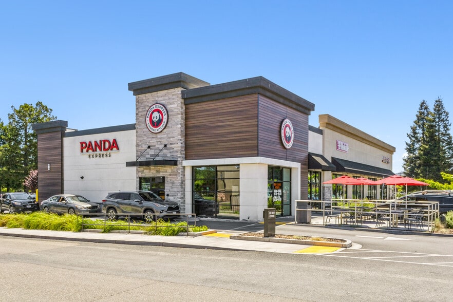 More Photos Of 1236 Airport Park Blvd, Ukiah Storefront For Lease
