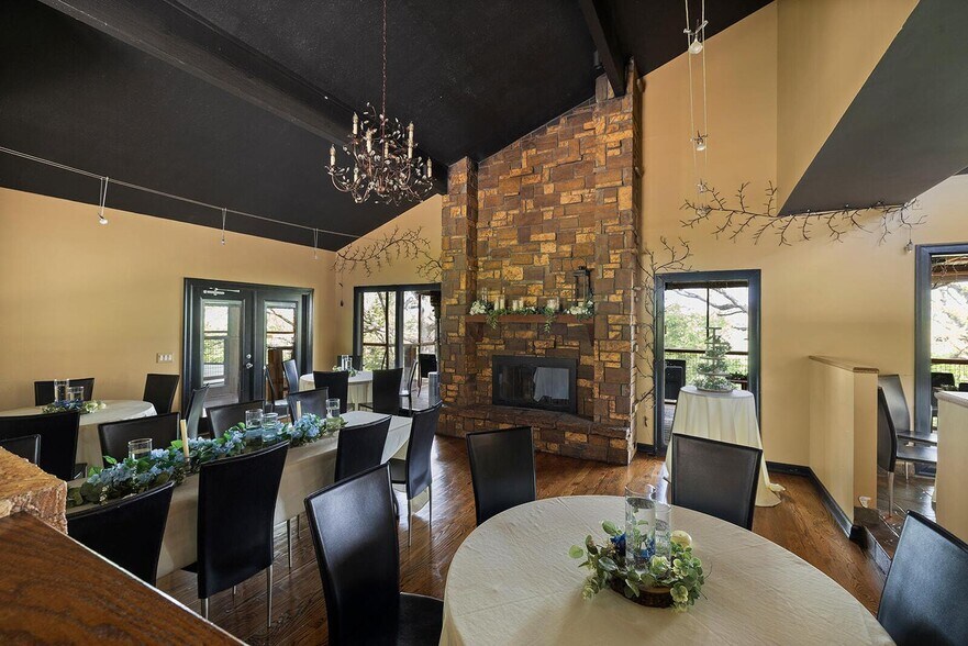 More Photos Of 381 W Guin Rd, Nixa Lodge Meeting Hall For Sale