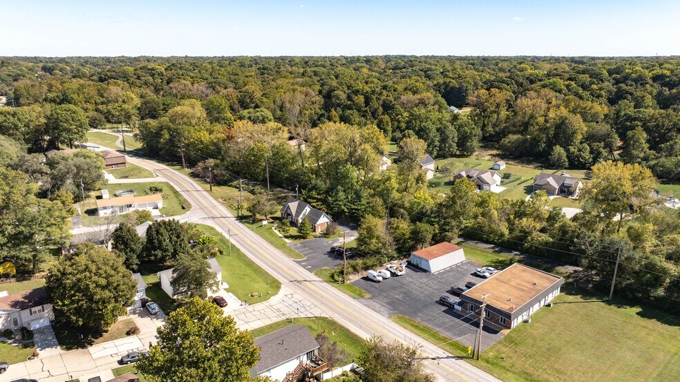 More Photos Of 202 W Main St, Glen Carbon General Retail For Sale