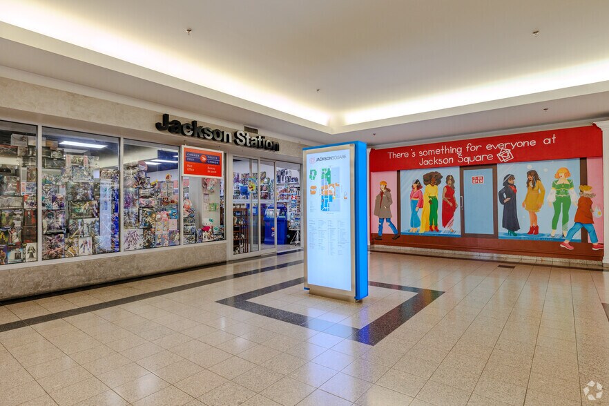 More Photos Of 100, 110, and 120 King St W, Hamilton Unknown For Lease