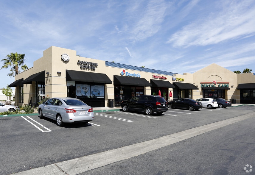 More Photos Of 22972 Moulton Pky, Laguna Hills Storefront For Lease