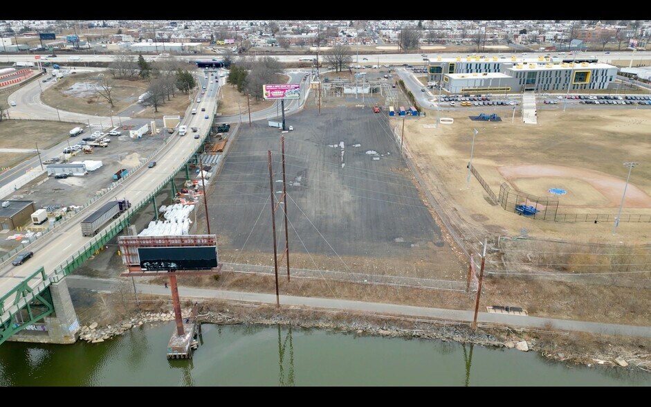 More Photos Of 6425 New State Rd, Philadelphia Land For Lease