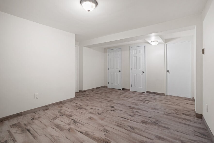 More Photos Of 4016 31st Ave, Astoria Apartments For Lease