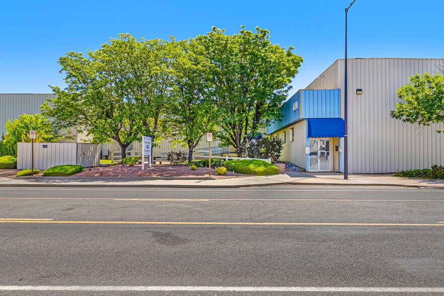 More Photos Of 630 S 7th St, Grand Junction Warehouse For Lease
