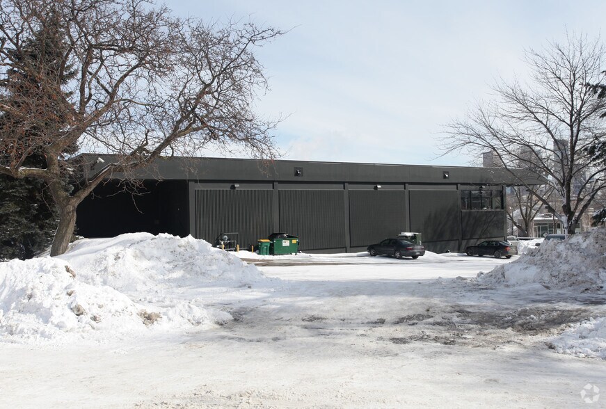 More Photos Of 1401 Glenwood Ave, Minneapolis Office For Lease