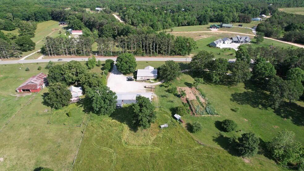 More Photos Of 3555 Summertown Hwy, Summertown General Retail For Sale