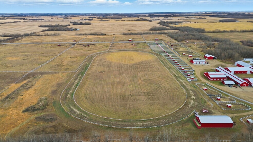 More Photos Of 58117 Range 211 Rd, Redwater Specialty For Sale