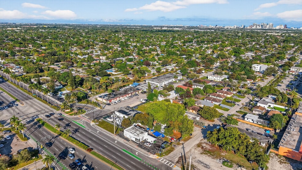 More Photos Of 3928 SW 12th Ct, Fort Lauderdale Manufacturing For Sale